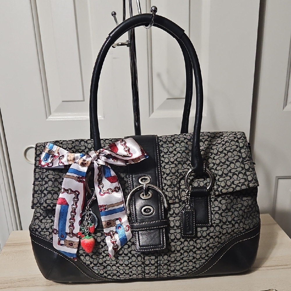 Coach EUC Y2K Soho Signature Black and Gray Satchel